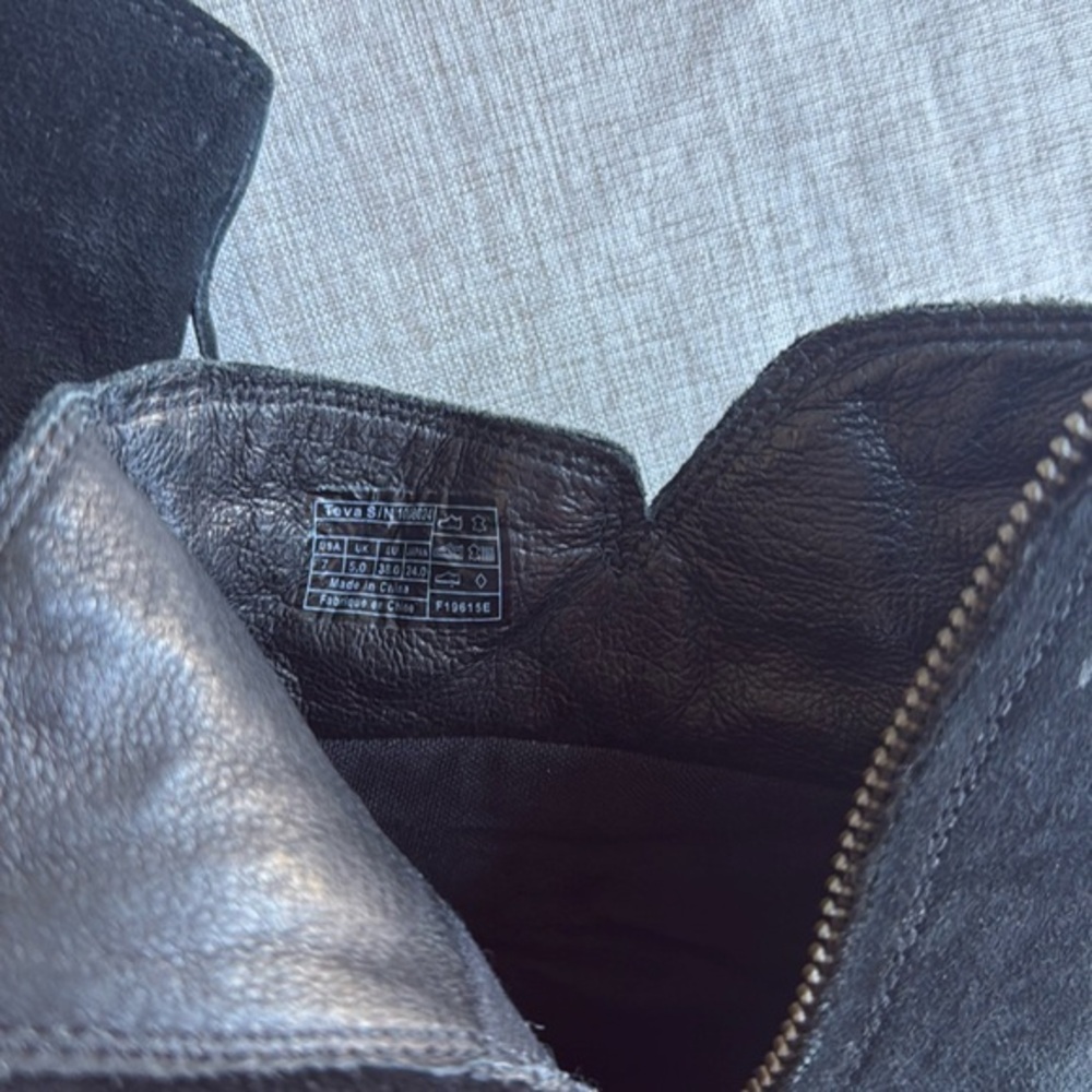 Teva De La Vina Waterproof Suede Black Side Zip Leather Ankle Boot‎ size 7 - Picture 3 of 11